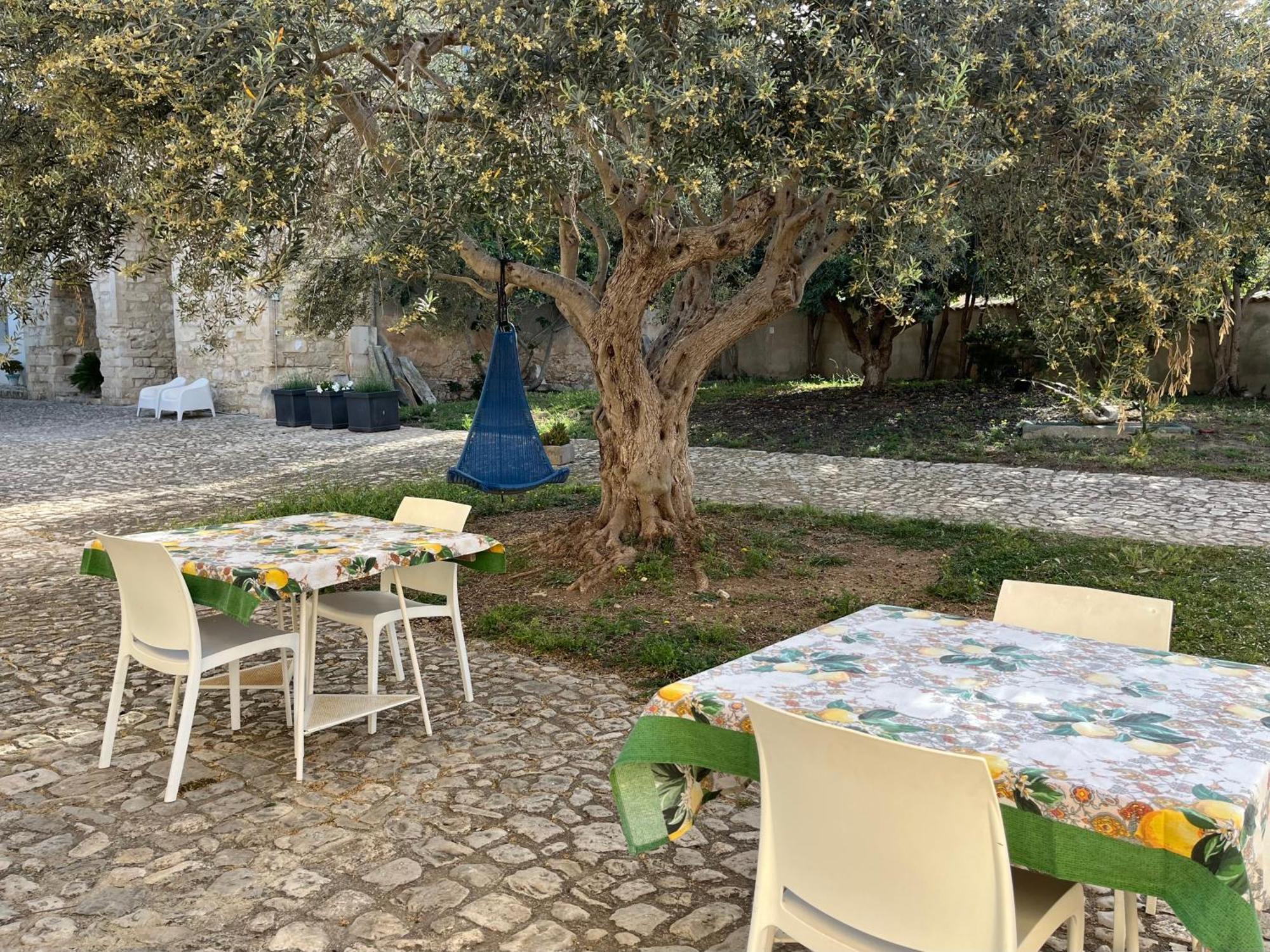 Dimora Di Dante Bed & Breakfast
